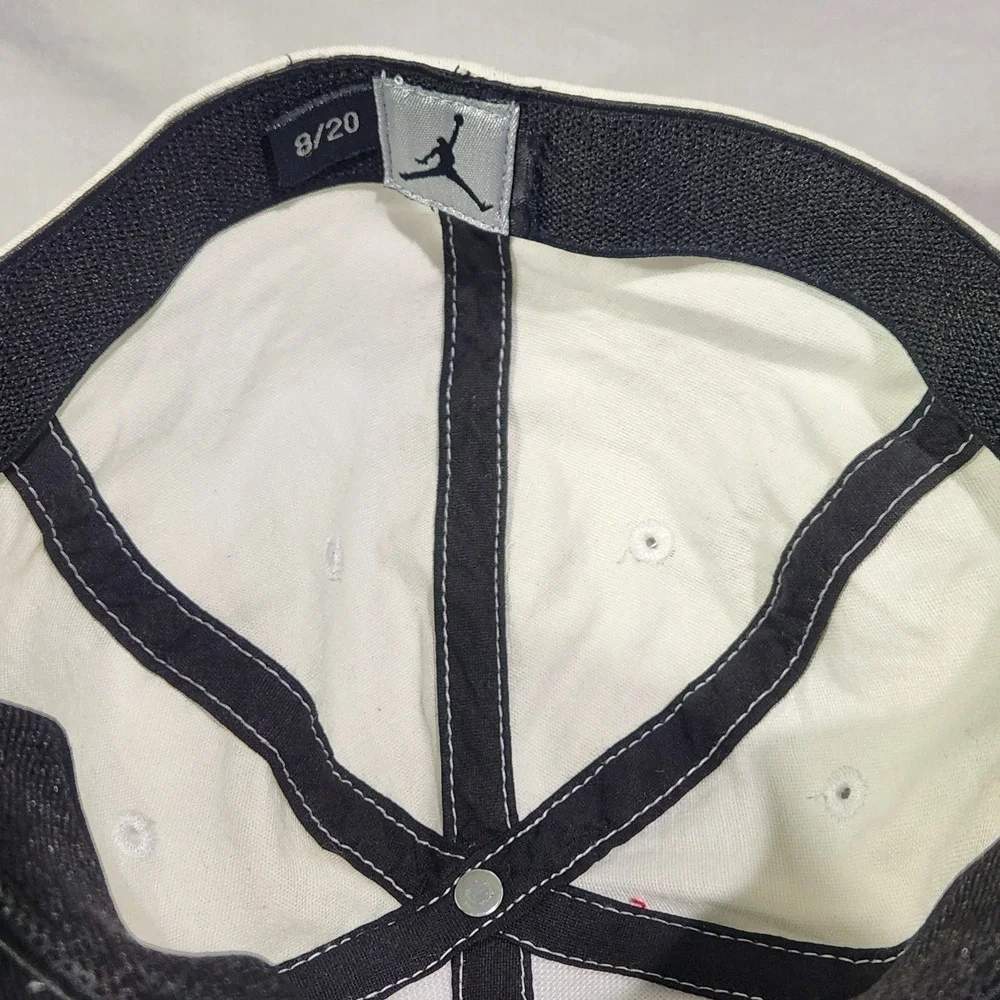 Jordan Snapback Hat Mens OS‎ White Excellent Embroidered Flat Brim Cap 8/20